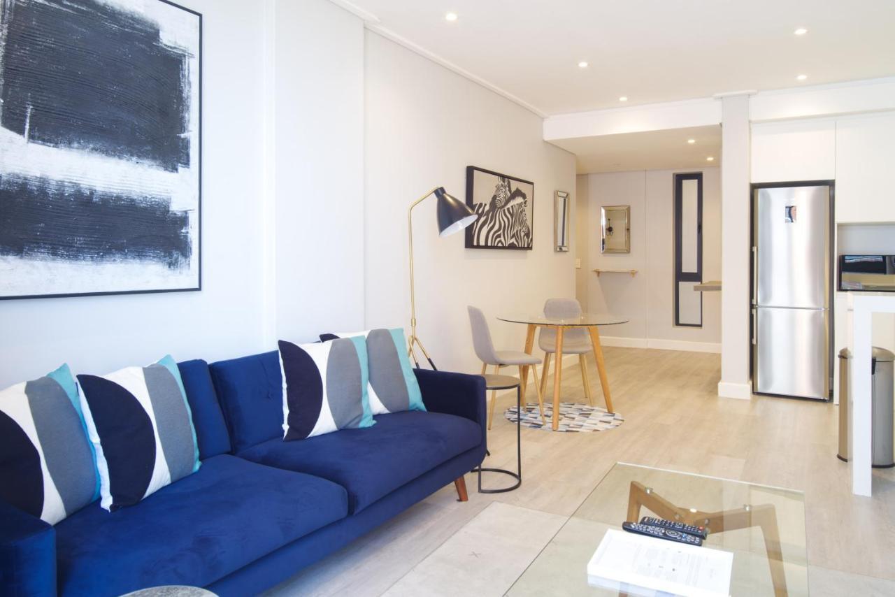 35 On Main By Stay In Luxury Кейптаун Екстериор снимка