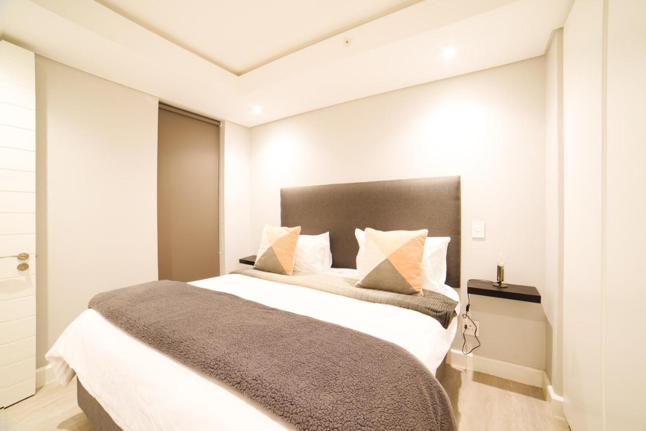 35 On Main By Stay In Luxury Кейптаун Екстериор снимка