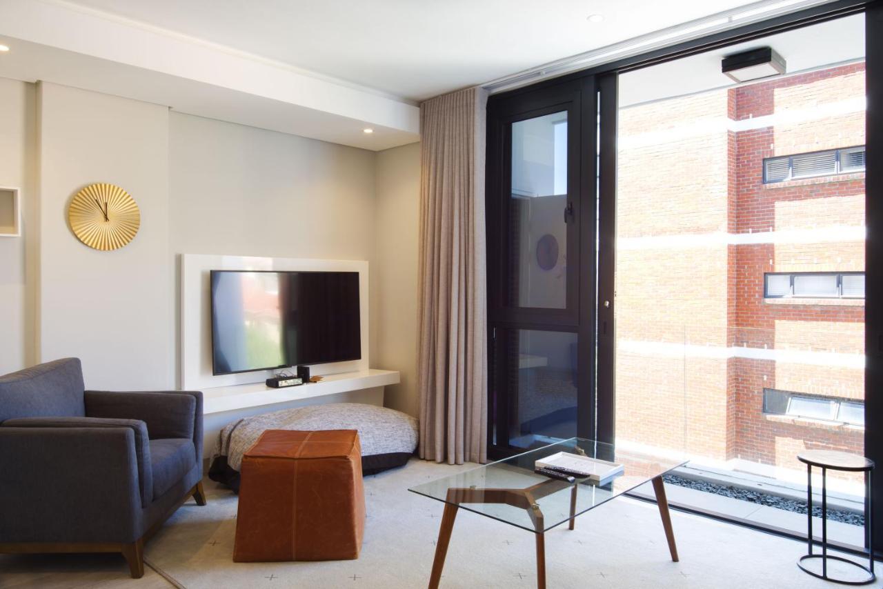 35 On Main By Stay In Luxury Кейптаун Екстериор снимка