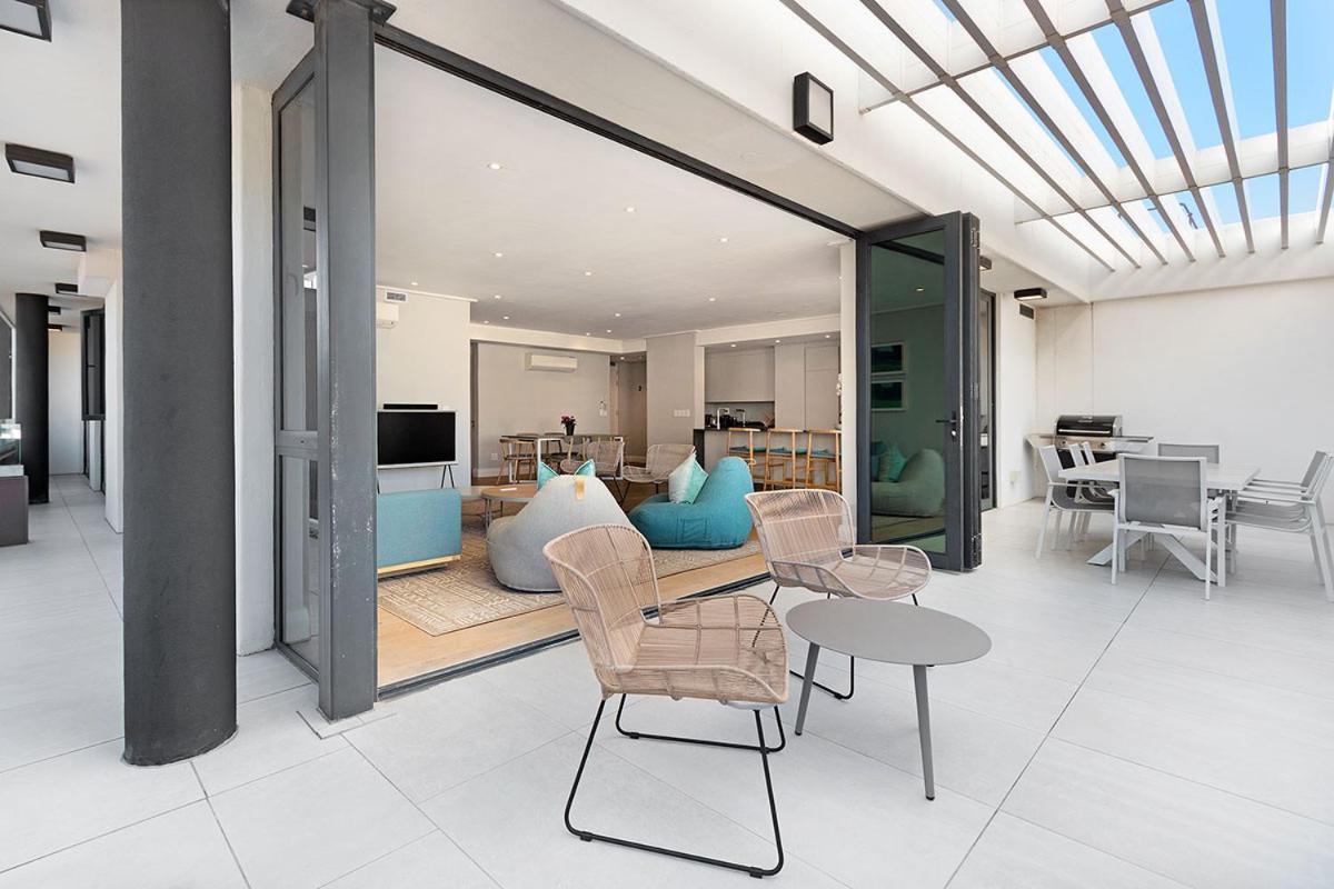 35 On Main By Stay In Luxury Кейптаун Екстериор снимка